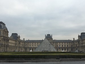 ☆　パリ　cinq　☆