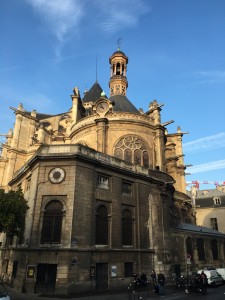 ☆　パリ　six　☆